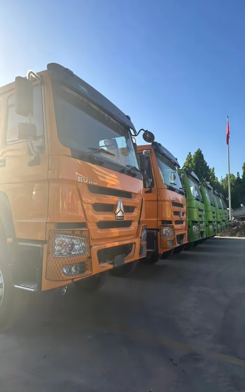 Sinotruk Country II and Country III New 6*4/*8 4 Dump Truck